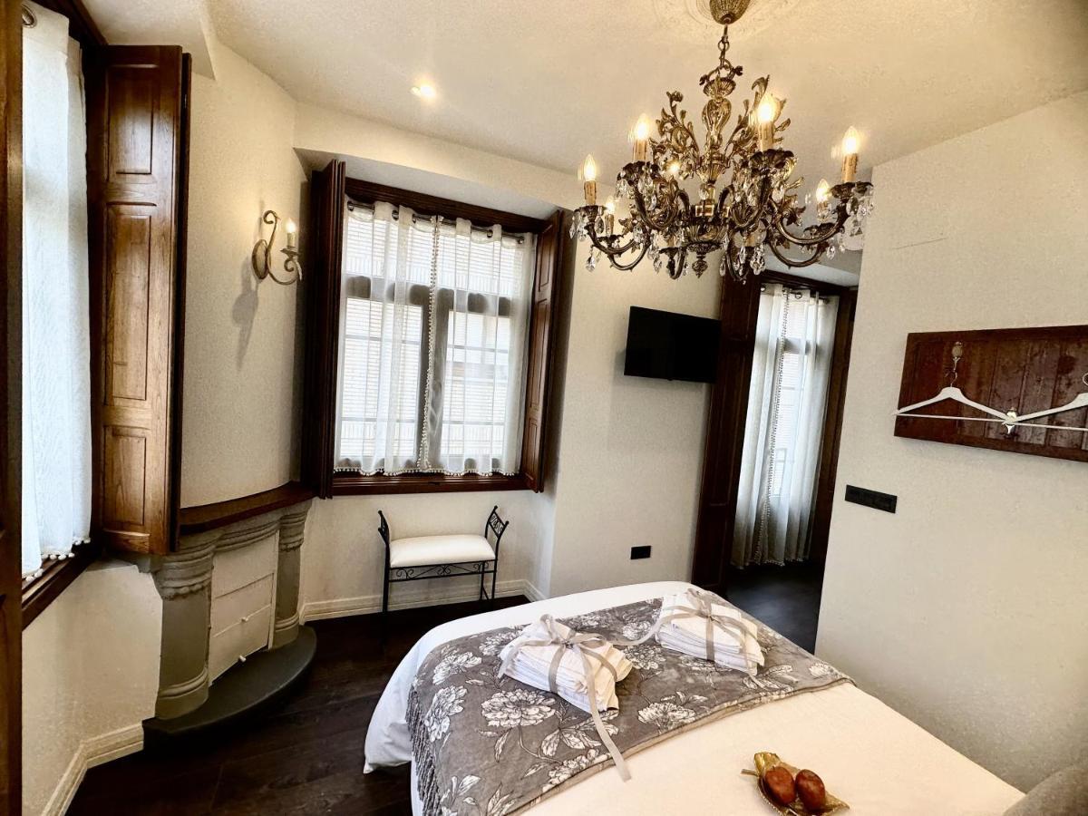 Claren'S Boutique Rooms Кангас-дель-Нарсеа Экстерьер фото
